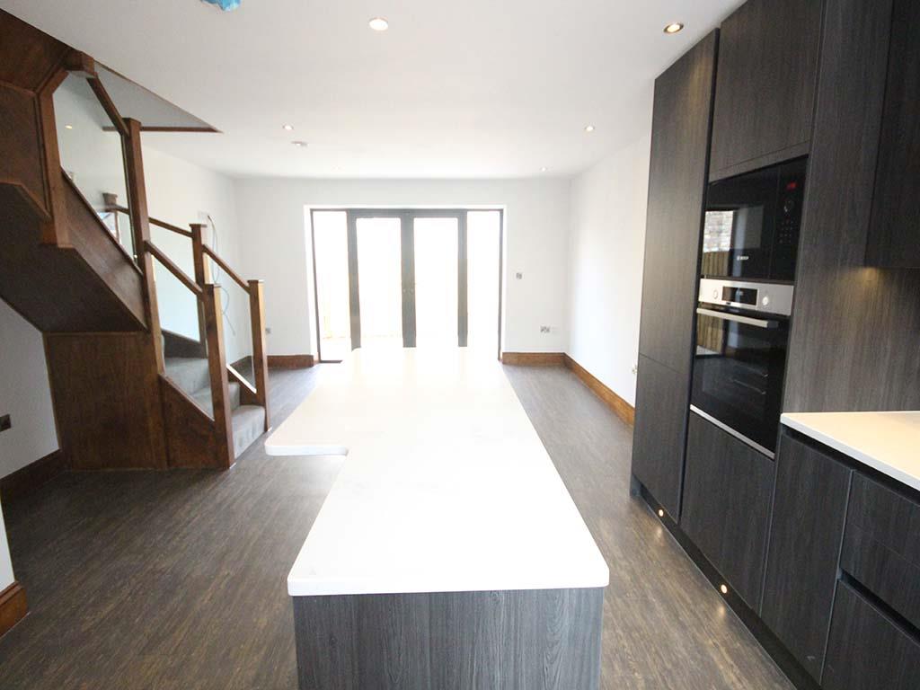 3 bedroom semi-detached house Let Agreed in Barnoldswick - IMG_6494.JPG